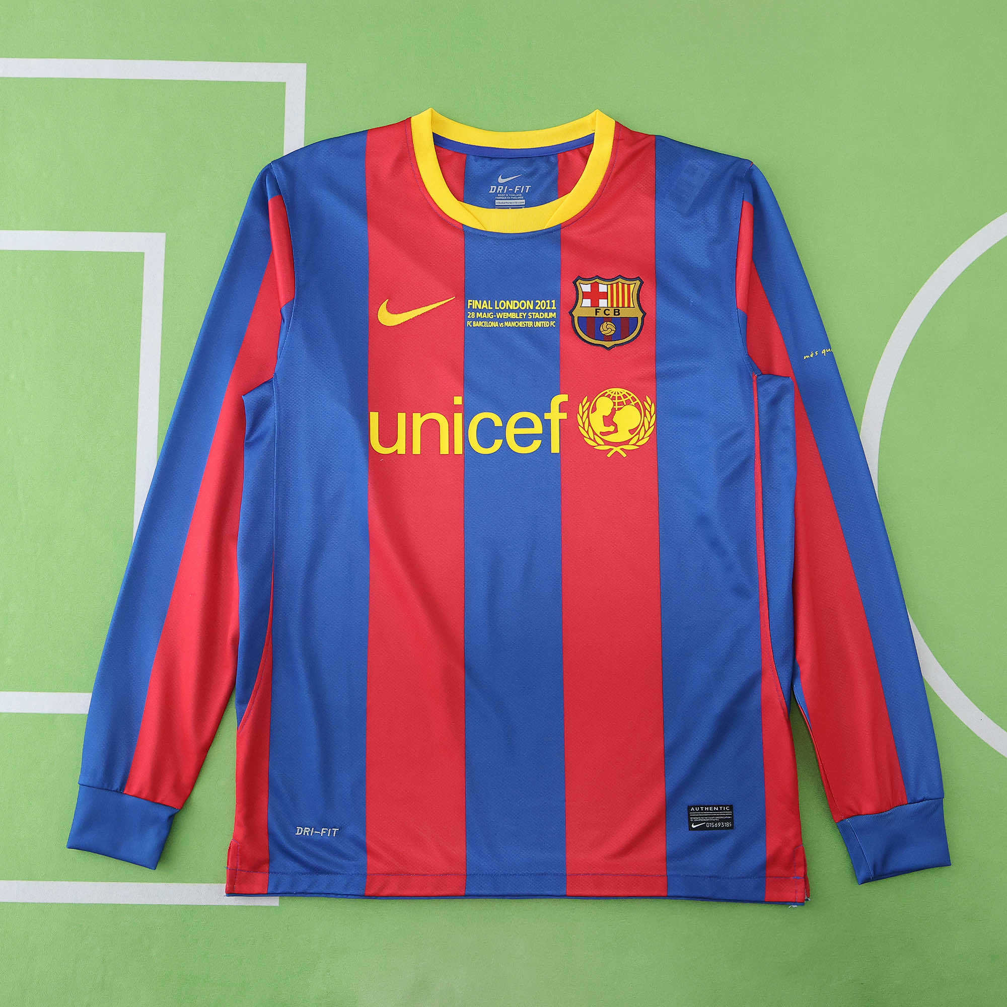10-11 FC Barcelona / Barça home Long sleeved retro Fan version