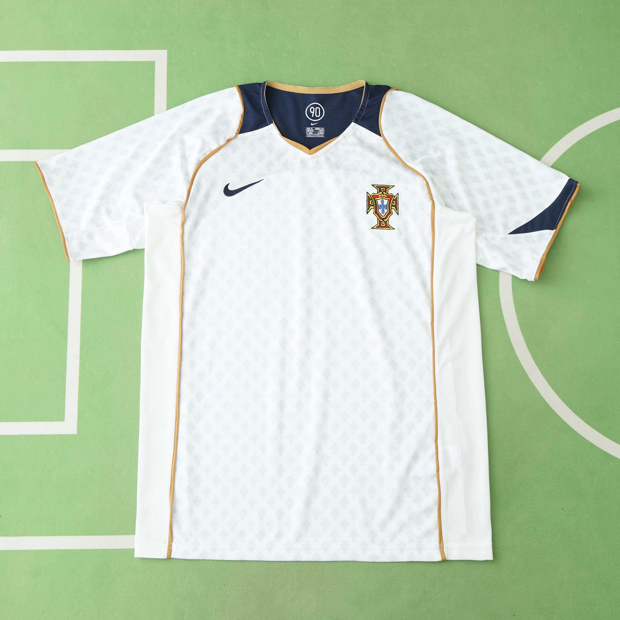 2004 Portugal away retro Fan version