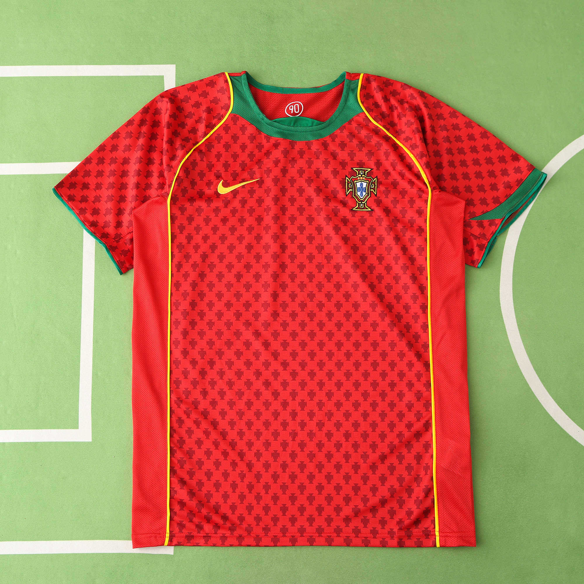 2004 Portugal home retro Fan version