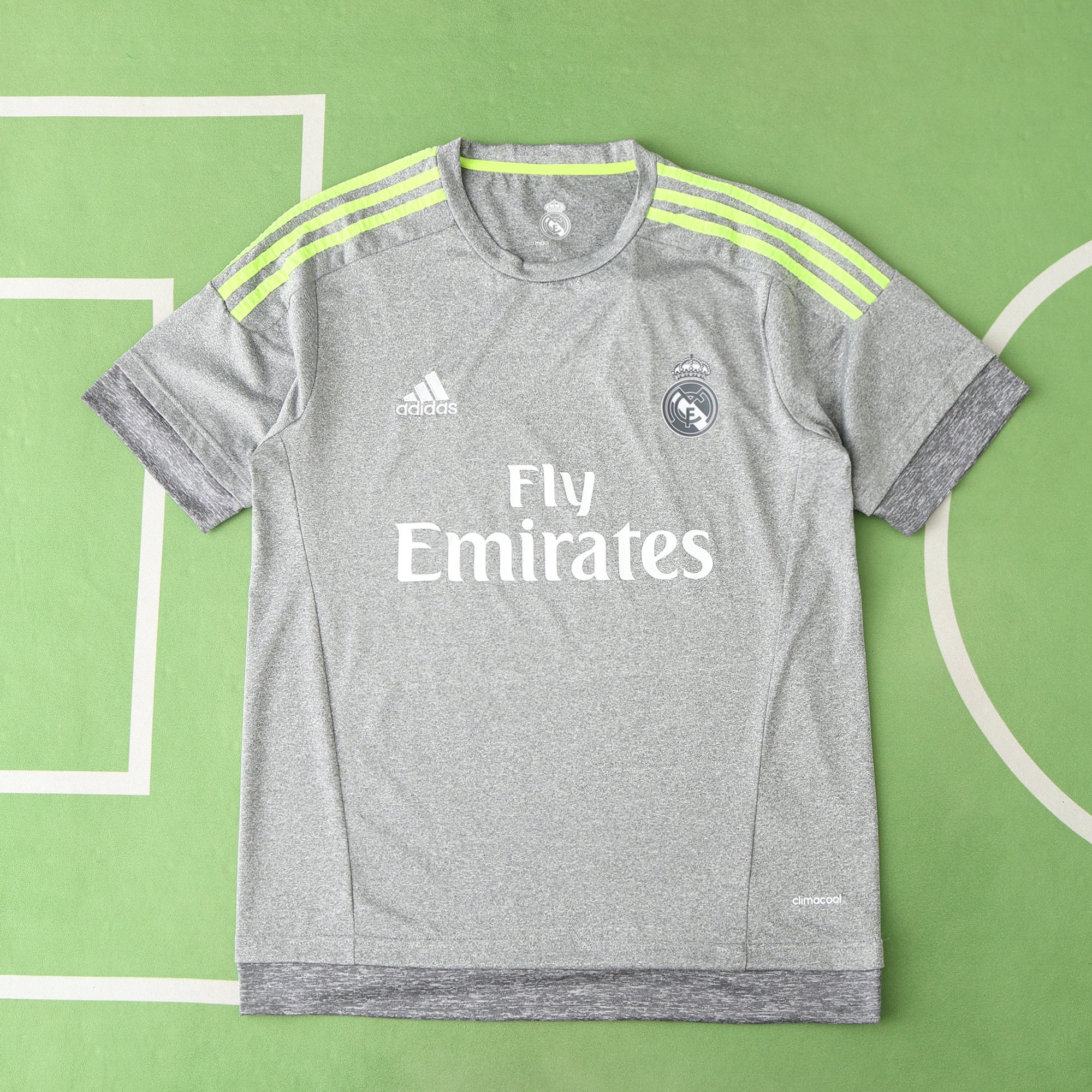 15-16 Real Madrid CF away retro Fan version