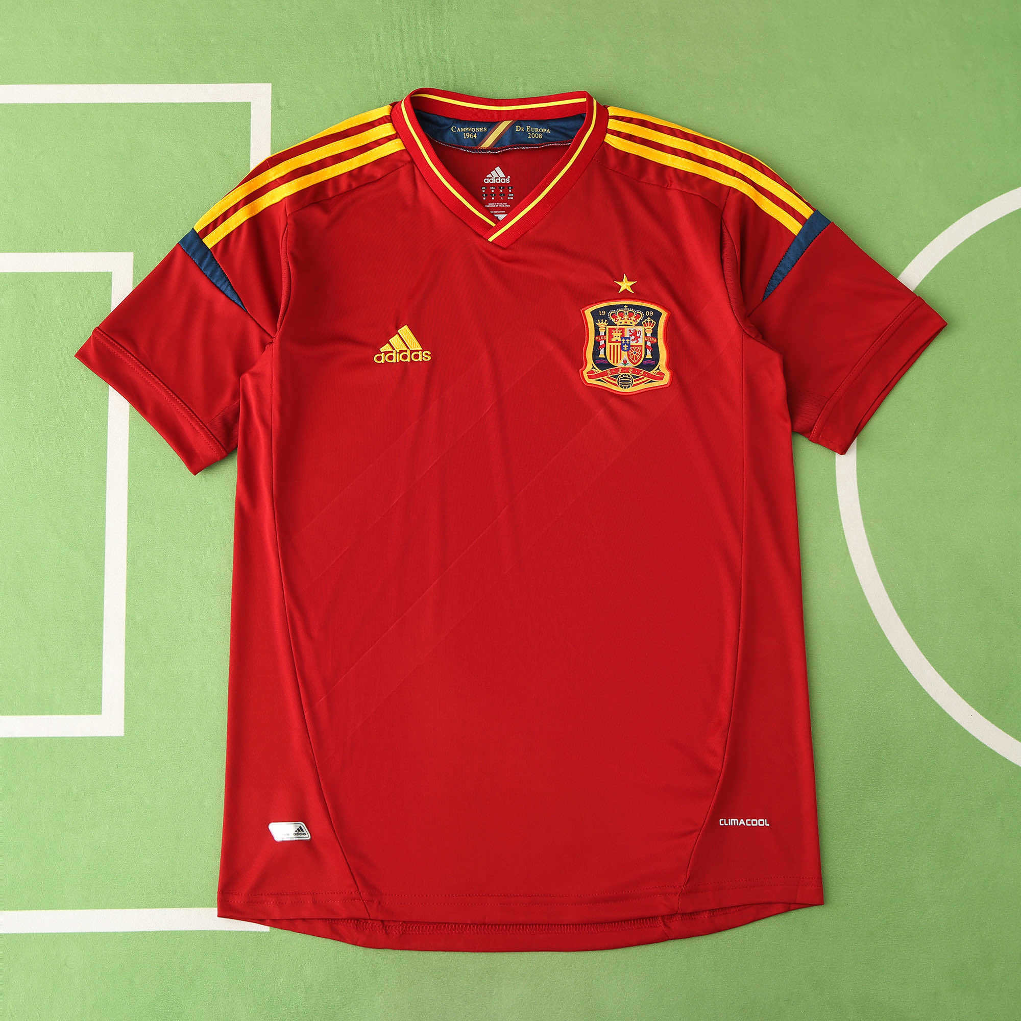 2012 Spain home retro Fan version